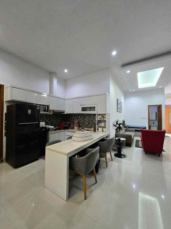 dijual rumah cipinang kebembem