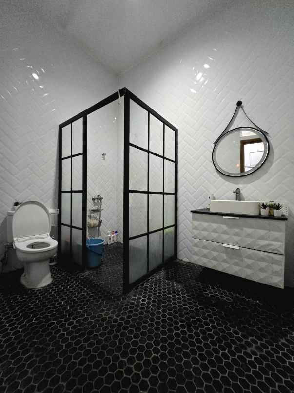 dijual rumah cipinang kebembem