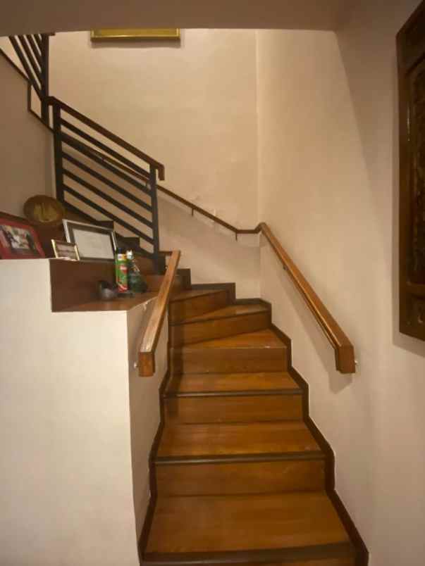 dijual rumah ciputat