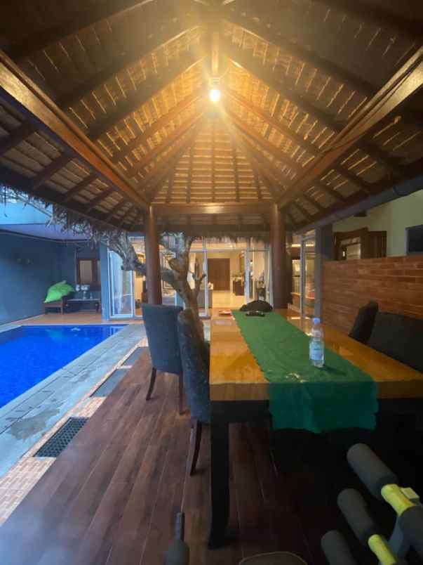 dijual rumah ciputat