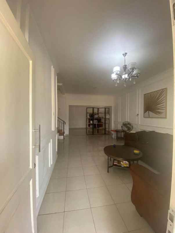 dijual rumah ciputat timur