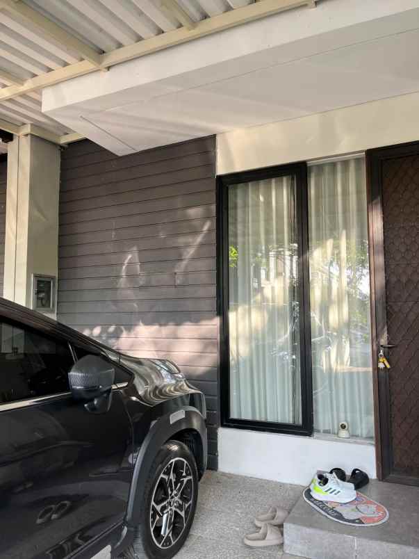 dijual rumah citraland northwest lake