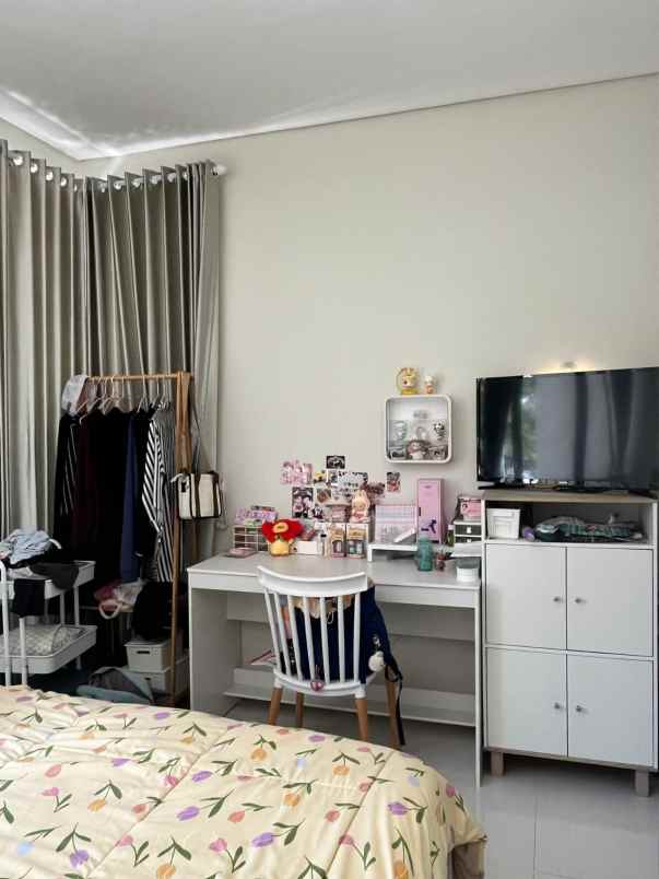 dijual rumah citraland northwest lake