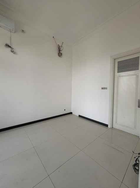 dijual rumah citraland raffles garden