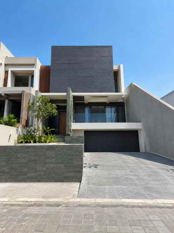 dijual rumah citraland raffles garden