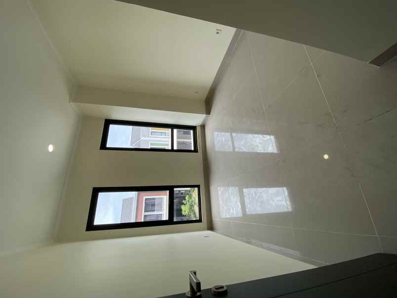 dijual rumah cluster baroni symphonia