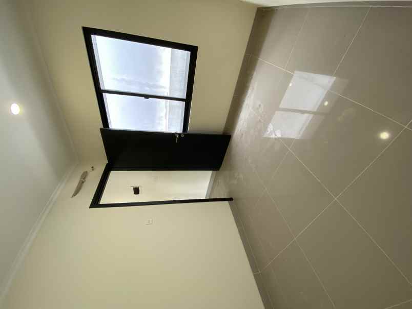 dijual rumah cluster baroni symphonia