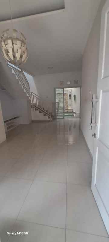 dijual rumah cluster family residence