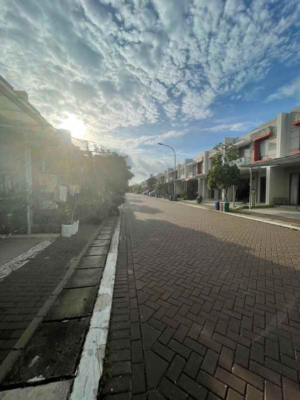 dijual rumah cluster hawai pik2