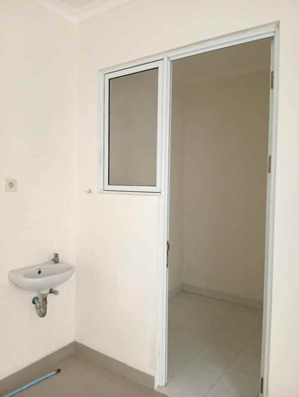 dijual rumah cluster la seine jgc