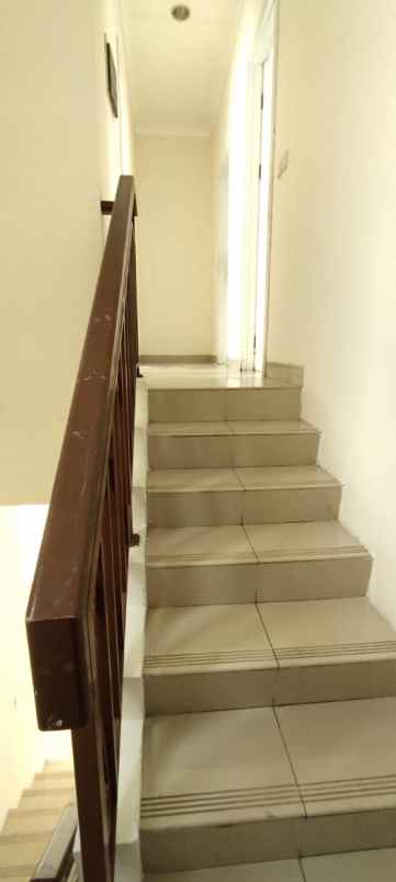 dijual rumah cluster la seine jgc