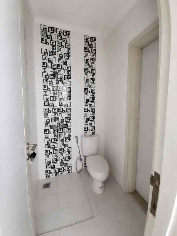 dijual rumah cluster la seine jgc