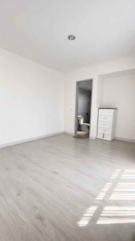 dijual rumah cluster matana asya jgc