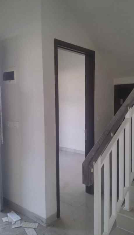 dijual rumah cluster north mississippi