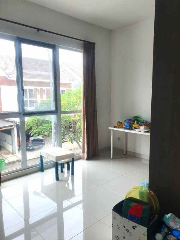 dijual rumah cluster palm spring jgc