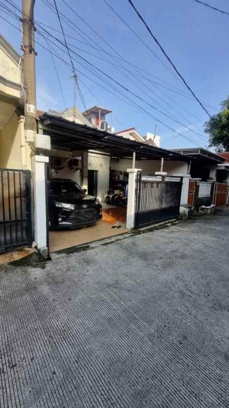 dijual rumah cluster tegal perintis