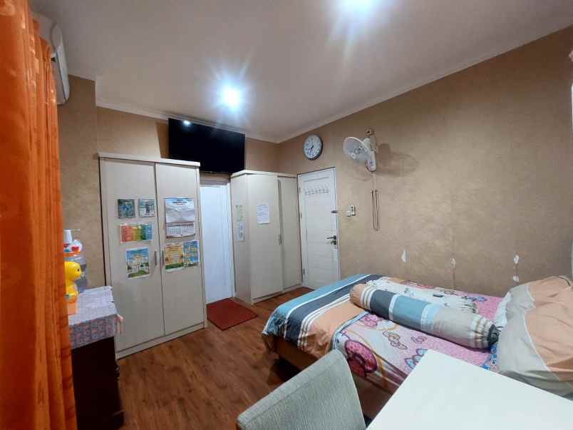 dijual rumah cluster teresta metland