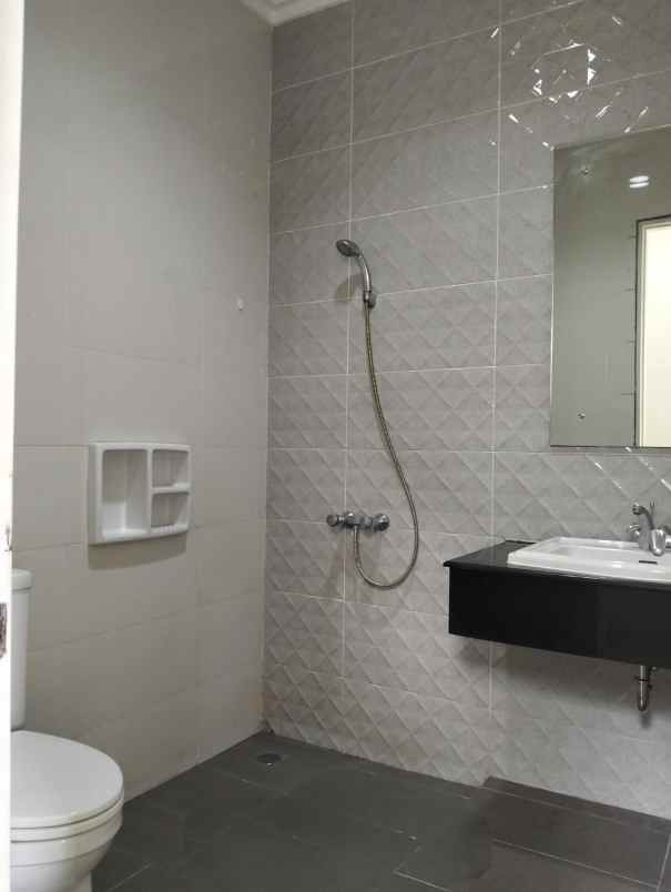 dijual rumah cluster vernonia