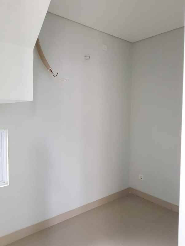 dijual rumah cluster yarra jgc