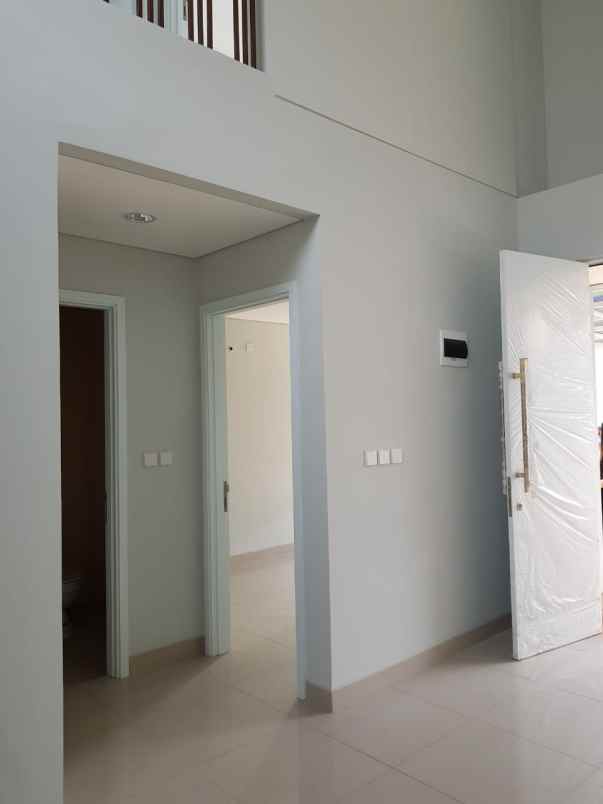 dijual rumah cluster yarra jgc