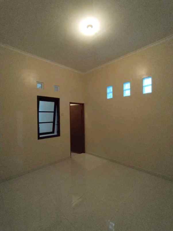 dijual rumah dekat pasar kotagede