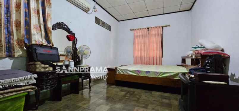 dijual rumah depok