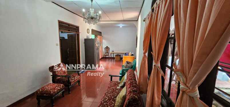 dijual rumah depok