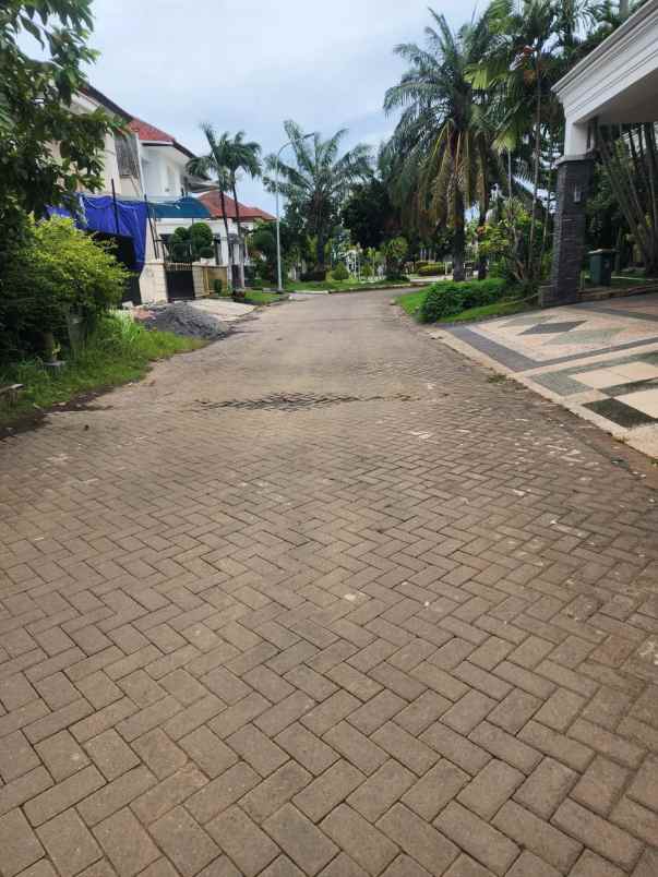 dijual rumah dharmahusada