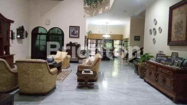 dijual rumah dharmahusada