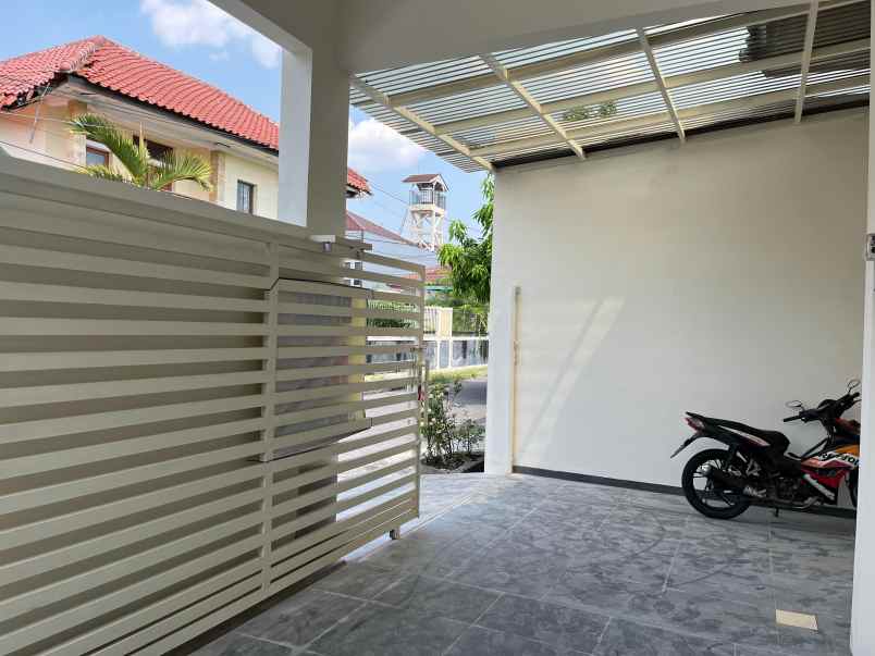 dijual rumah di fajar indah solo