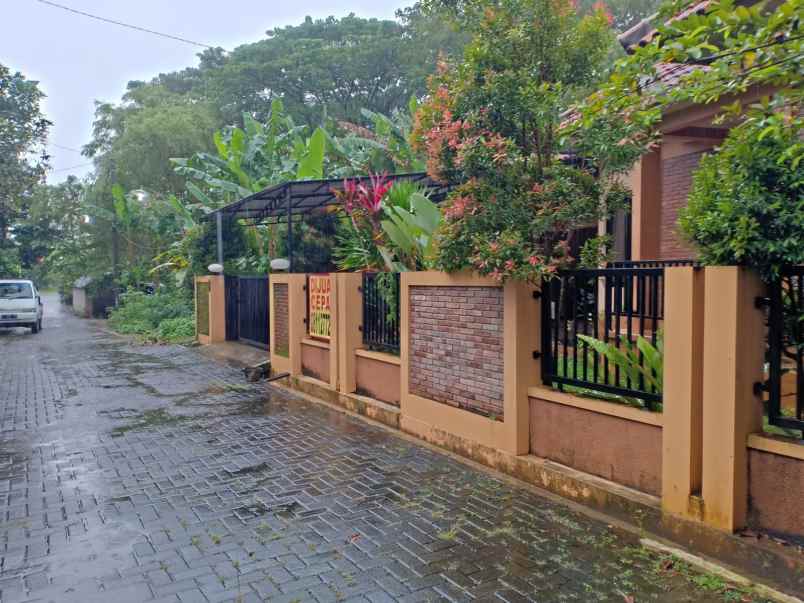dijual rumah di gedawang banyumanik semarang