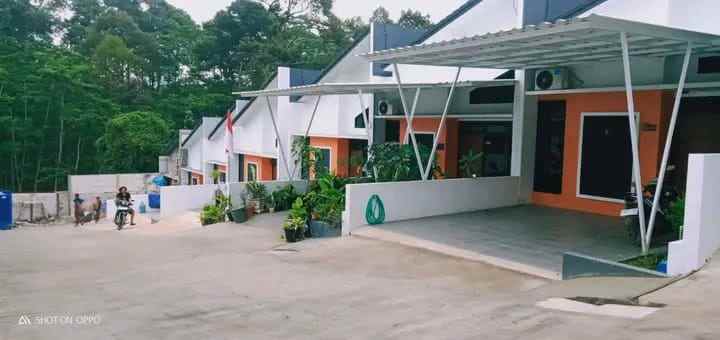 dijual rumah di jl grafika banyumanik semarang