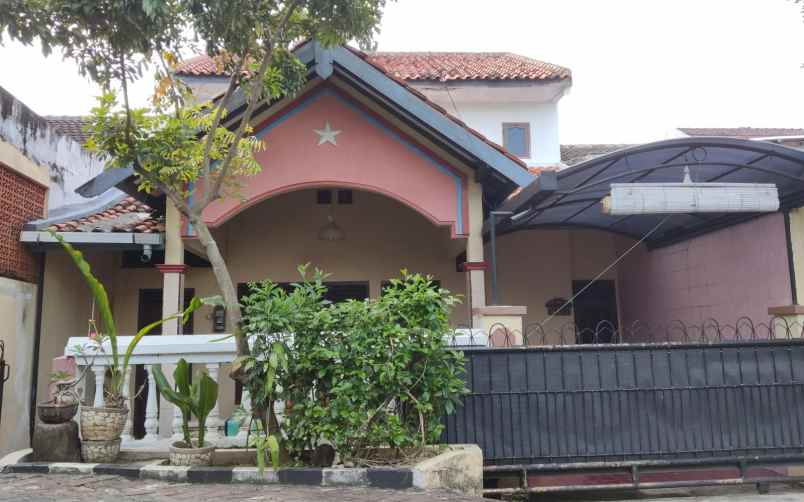 dijual rumah di jl ketileng kencana iv raya blok k 122