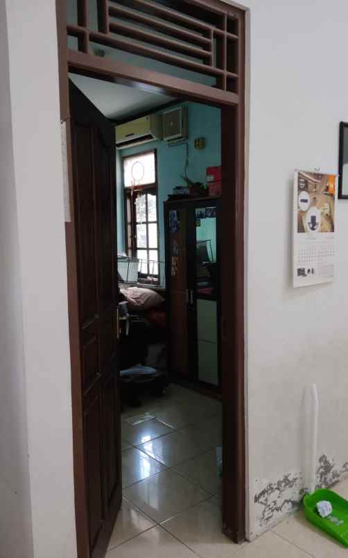 dijual rumah di jl ketileng kencana iv raya blok k 122