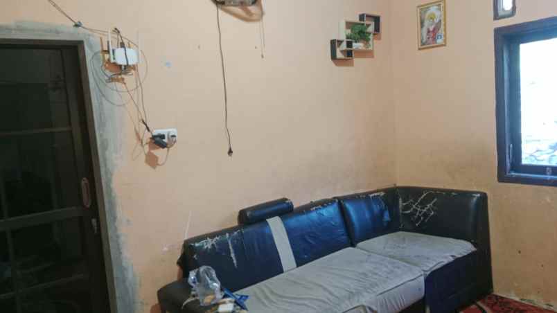 dijual rumah di jl serayu wajak utara pasar kab malang