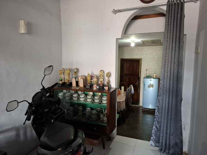 dijual rumah di kelurahan karangrejo jember