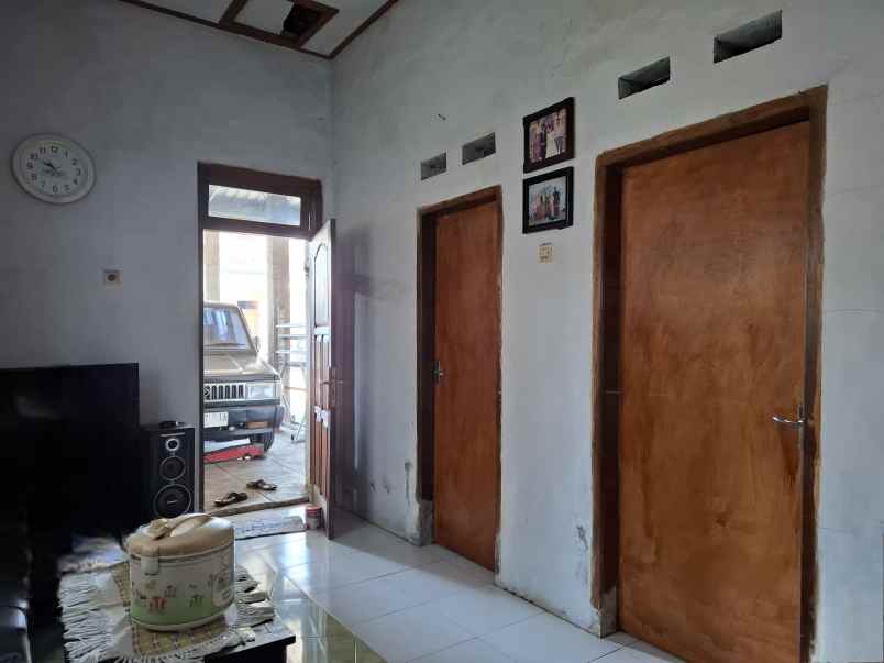 dijual rumah di kelurahan karangrejo jember