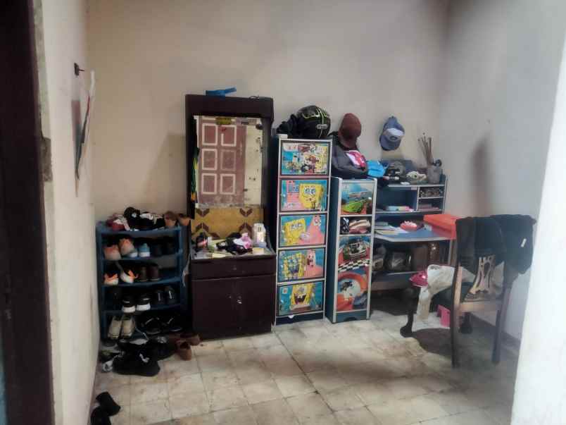 dijual rumah di kumudasmoro