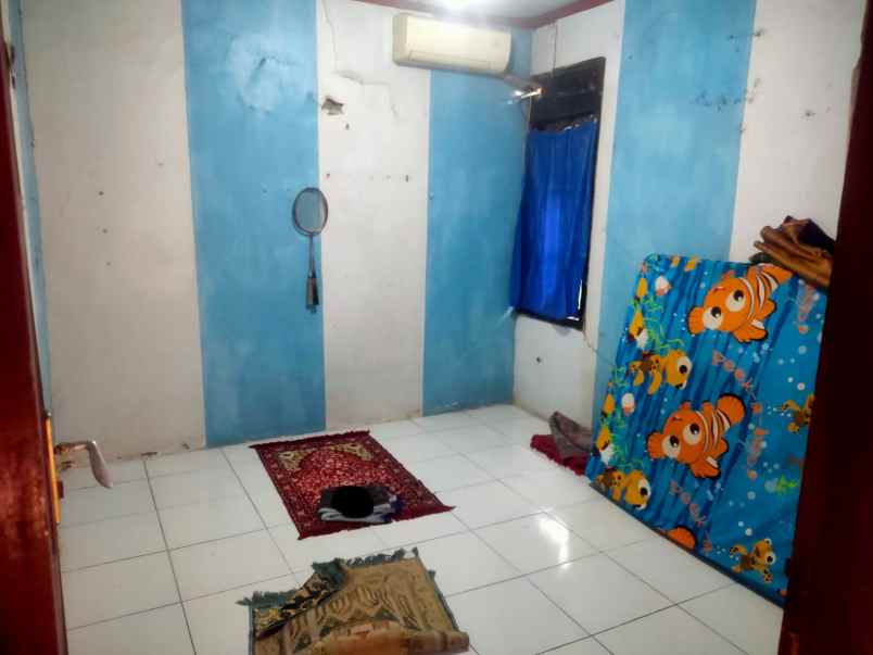 dijual rumah di kumudasmoro
