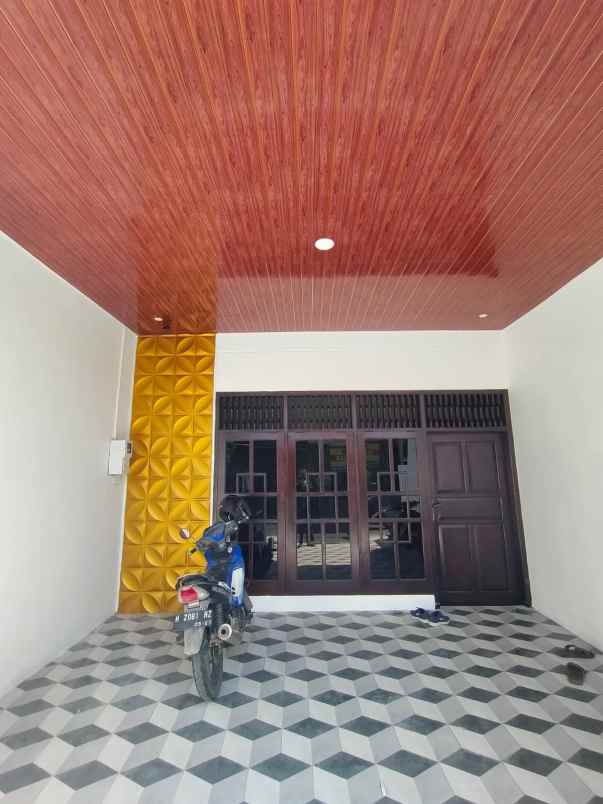 dijual rumah di lamper tengah semarang