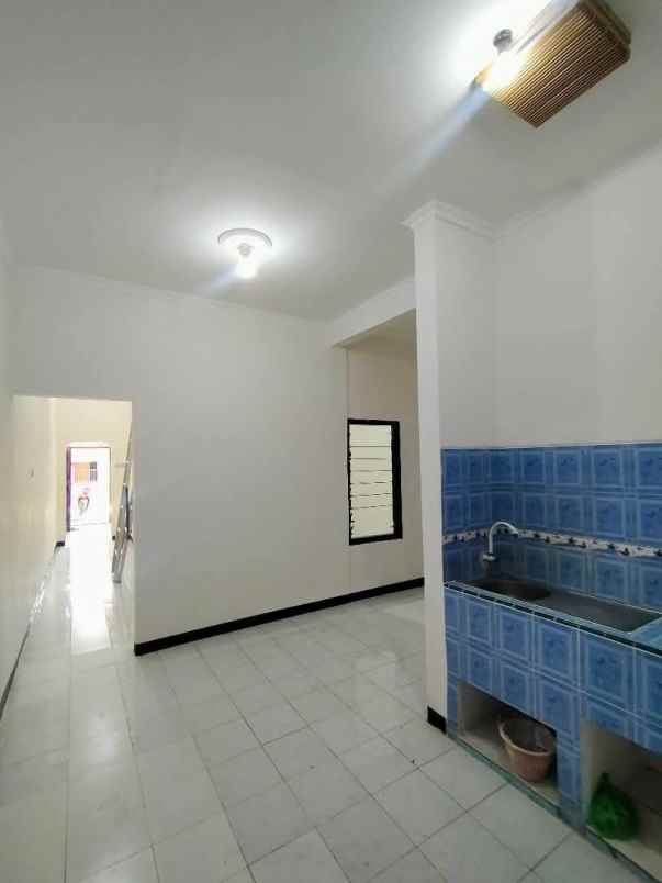 dijual rumah di lamper tengah semarang