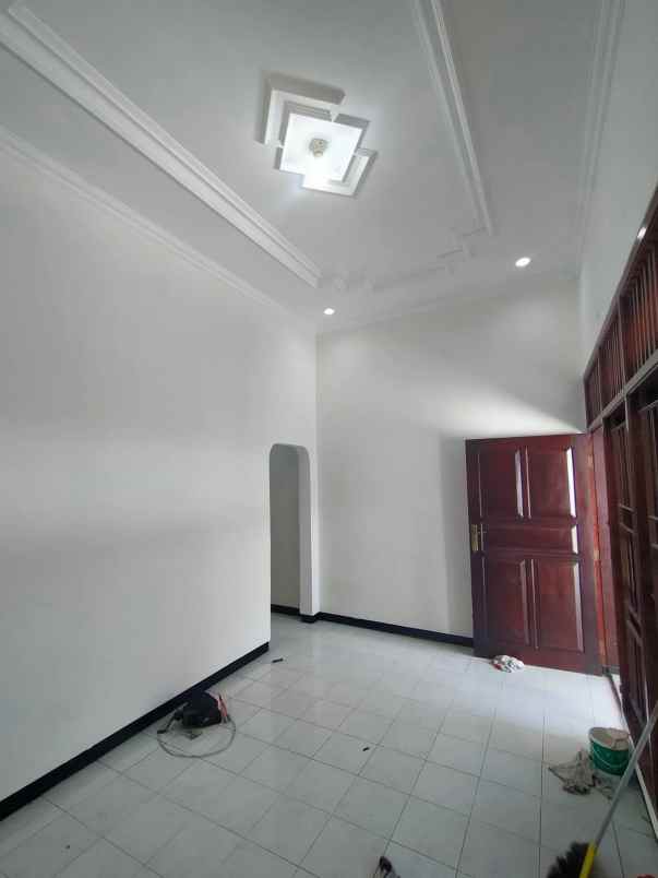 dijual rumah di lamper tengah semarang