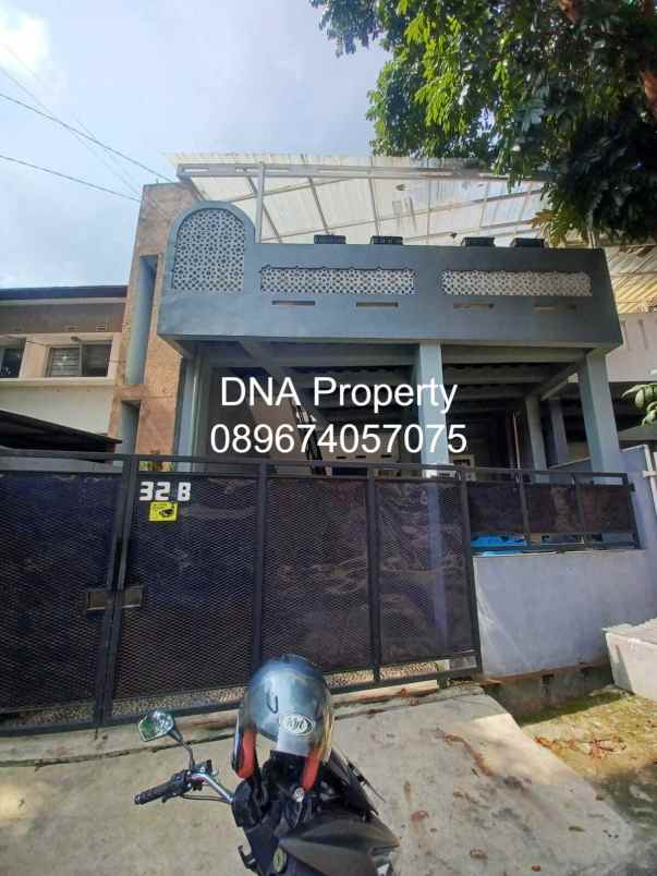 dijual rumah di pemkot cimahi 2 lantai