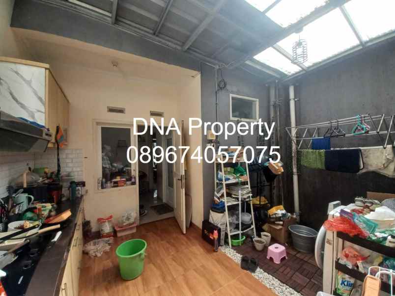 dijual rumah di pemkot cimahi 2 lantai