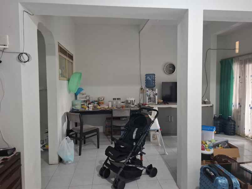 dijual rumah di perumahan gunung batu jember