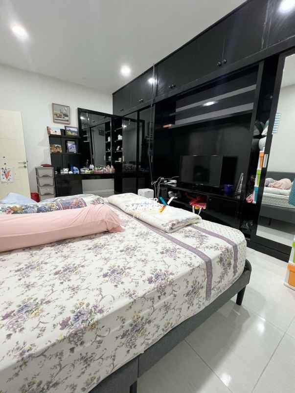 dijual rumah di pondok tjandra nanas dekat gununganyar