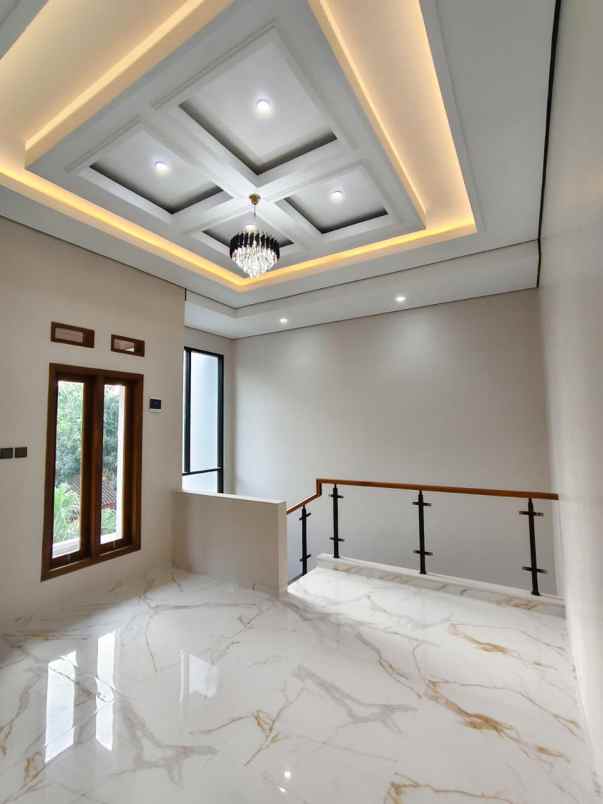 dijual rumah di sumber solo