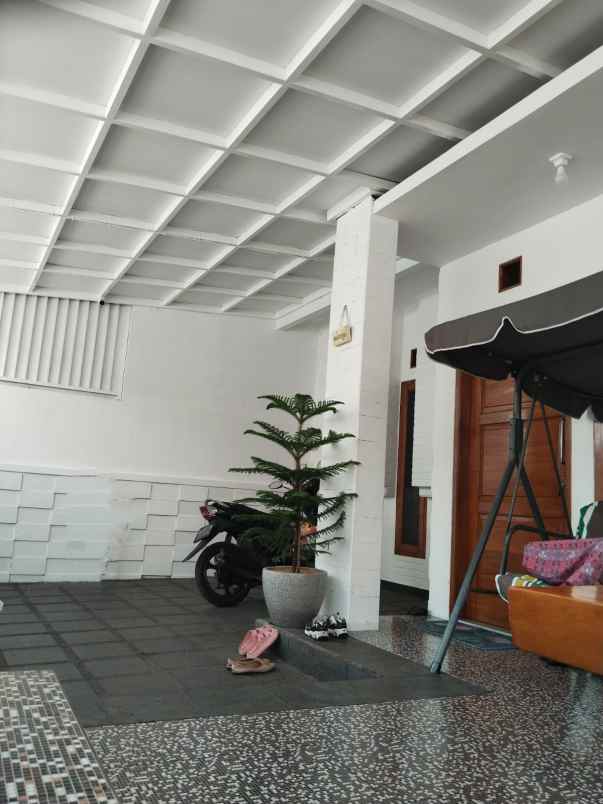 dijual rumah estetik jl sindanglaya arcamanik bandung
