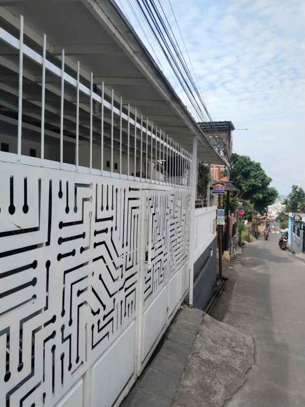 dijual rumah estetik jl sindanglaya arcamanik bandung
