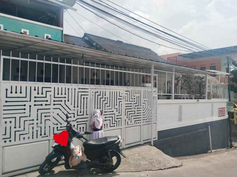 dijual rumah estetik jl sindanglaya arcamanik bandung